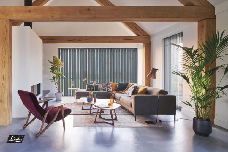 Hunter douglas