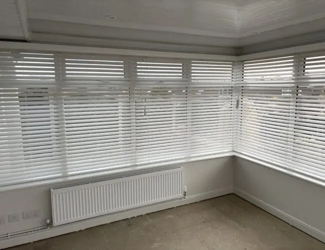 Venetian Blinds 10 venetian blinds 6